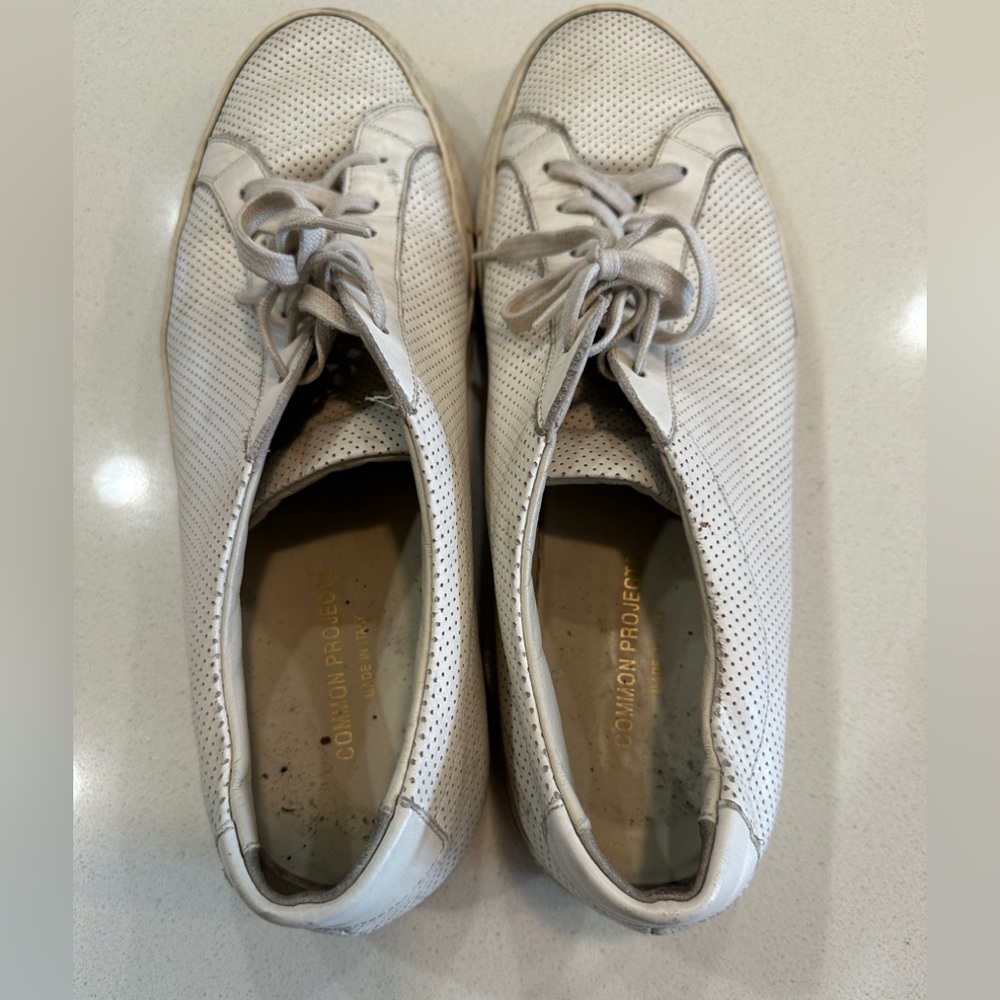 Common Projects Cream Perforated Achilles Sneakers - Picture 4 of 7